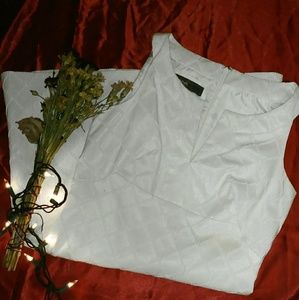White Donna Ricco New York dress.